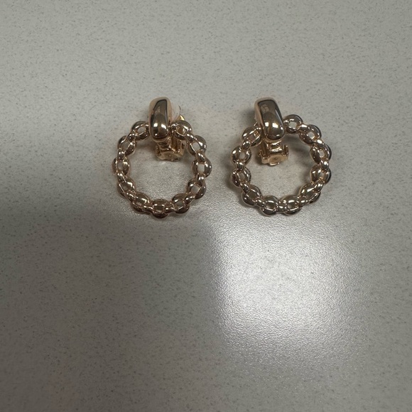 not sure Jewelry - Elegant Gold Hoop Earrings Clip-On